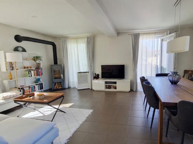 3.5 Zimmer, 90 m², 1. Stock