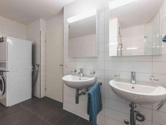 3.5 Zimmer, 90 m², 1. Stock