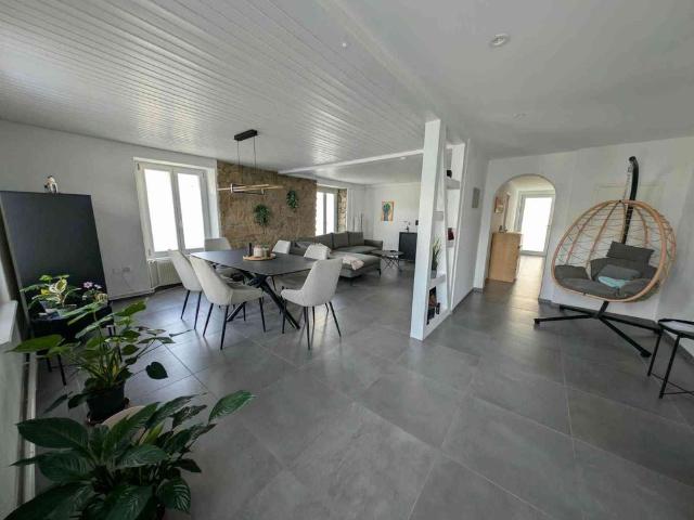 3.5 Zimmer, 90 m², 1. Stock