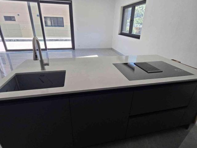 3.5 Zimmer, 90 m², 1. Stock