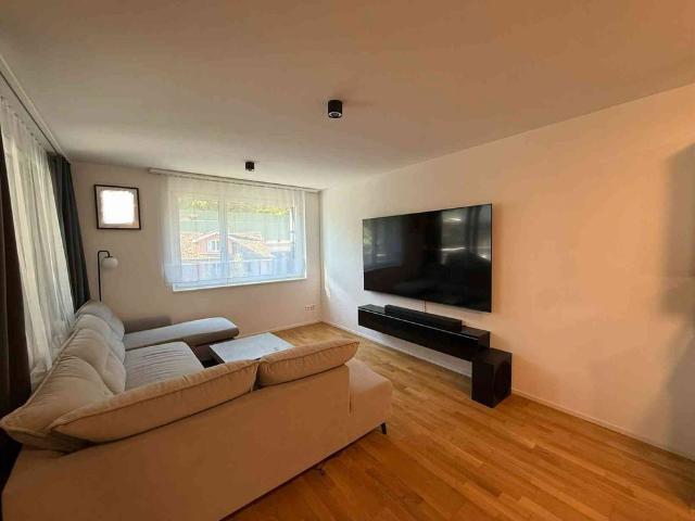 3.5 Zimmer, 90 m², 2. Stock