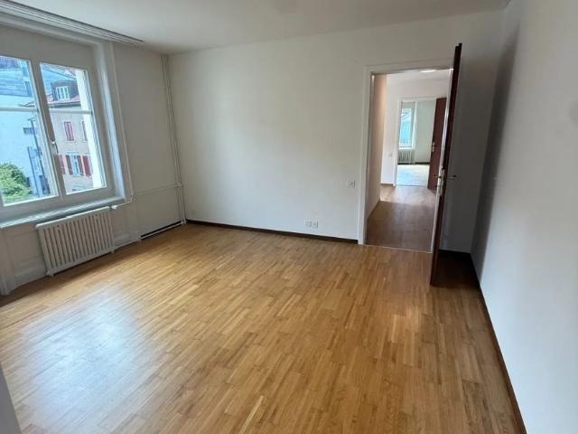 3.5 Zimmer, 90 m²