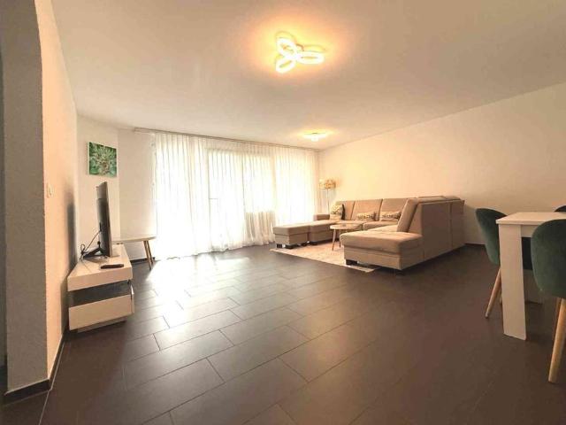 3.5 Zimmer, 90 m², EG