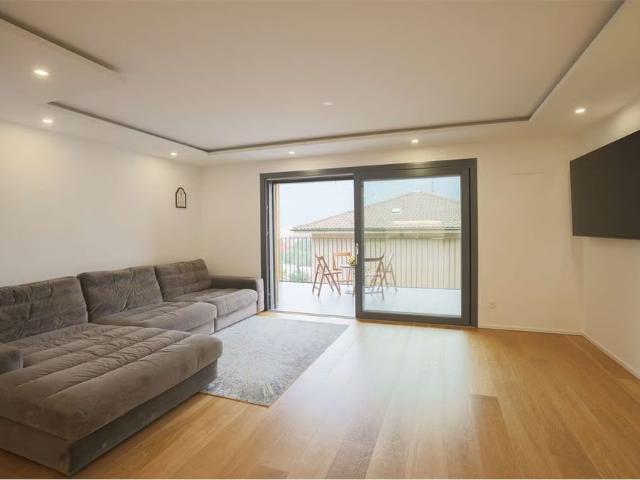 3.5 Zimmer, 92 m², 2. Stock