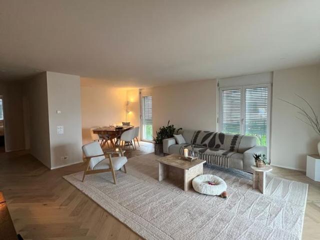 3.5 Zimmer, 93 m², 1. Stock