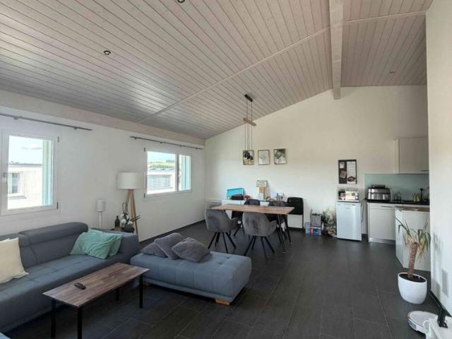 3.5 Zimmer, 93 m², 2. Stock