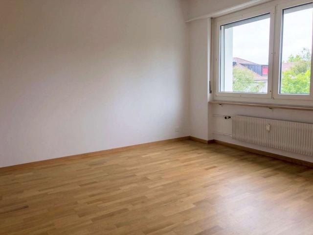 3.5 Zimmer, 93 m², 2. Stock