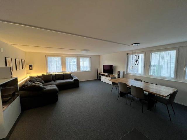 3.5 Zimmer, 93 m², 2. Stock