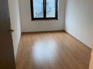 3.5 Zimmer, 93 m², EG