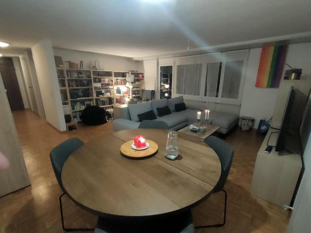 3.5 Zimmerwohnung, zentral gelegen, hell, grosszügiger Grundriss