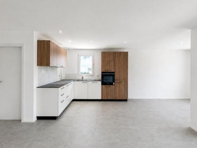 3.5 Zimmerwohnung im 1. OG