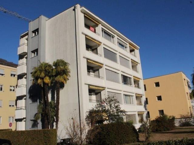 3,5 Zimmerwohnung im obersten Geschoss ruhig, sonnig Aussichtslage/ 3,5 Zimmerwohnung im obersten Stockwerk sonnig, ruhig mit schöner Aussicht