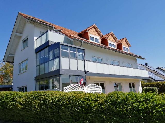3,5 ZKB DG Whg Gäste WC, Neue Einbauküche, Speisek Glasfaser, Balkon Herkulesblick und Garten
