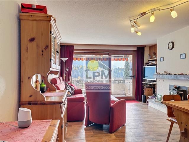 3,5p mit nach Süden ausgerichtetem Balkon und Panoramablick auf die Alpen