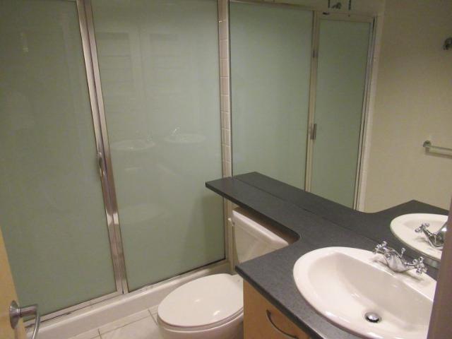 $3,600 / 2br – 950ft2 – Spacious Open Concept w/ 2 Beds 2 Baths plus Den QS33