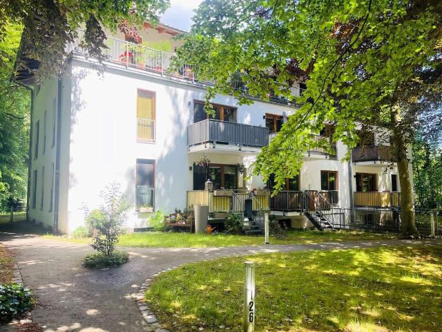3,62 % Rendite für Kapitalanleger oder Selbstnutzer: Vermietete 2 Zi Wohnung mit 30 m² Terrasse!