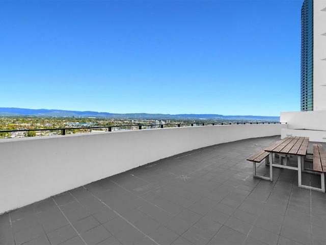 3 6 Months Only, Fully Furnished, sleeps up to 6 people, Bills Extra