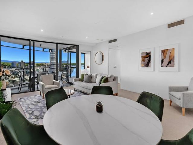 3 6 Months Only, Fully Furnished, sleeps 5 people, Bills Extra
