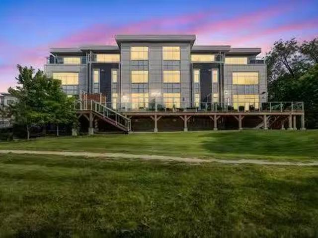 3 761 North Dr, Winnipeg, MB, R3T 6G1 Luxury Townhouse for s.