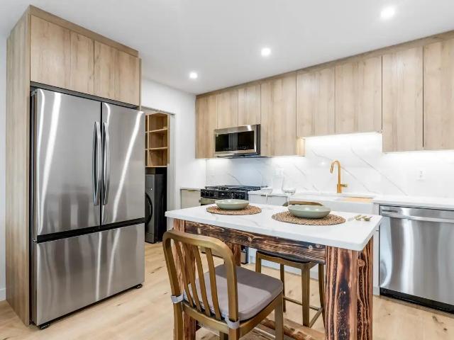 3 9522 73 Ave NW Ritchie, Edmonton, AB