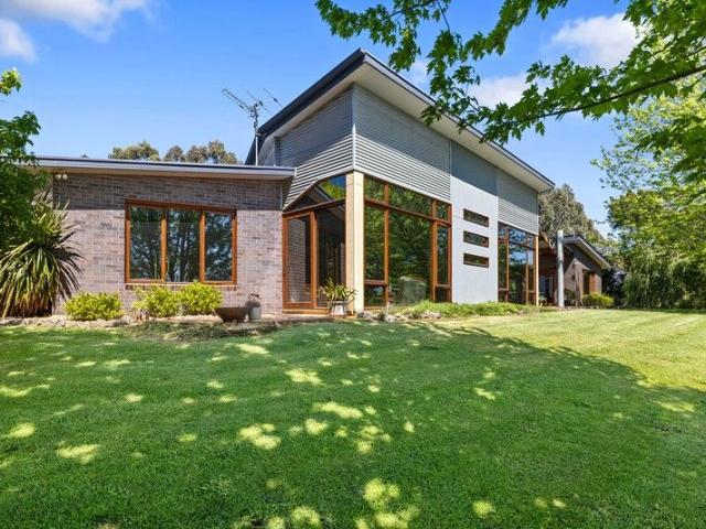 3.95 Acres of North facing paradise with dual occupancy potential!