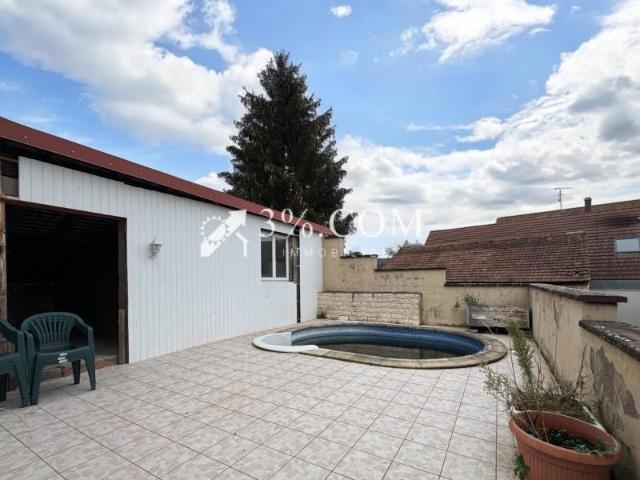 3%COM Maison 183m2 à RENOVER avec 4 garages