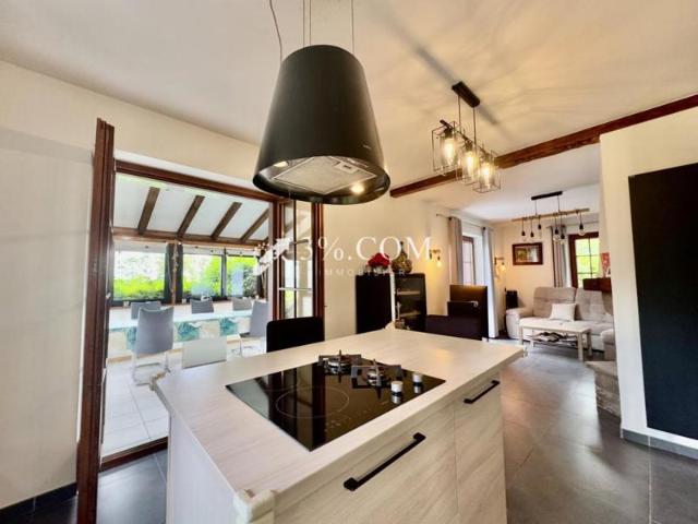 3%COM Belle maison sur un terrain de 39 ares