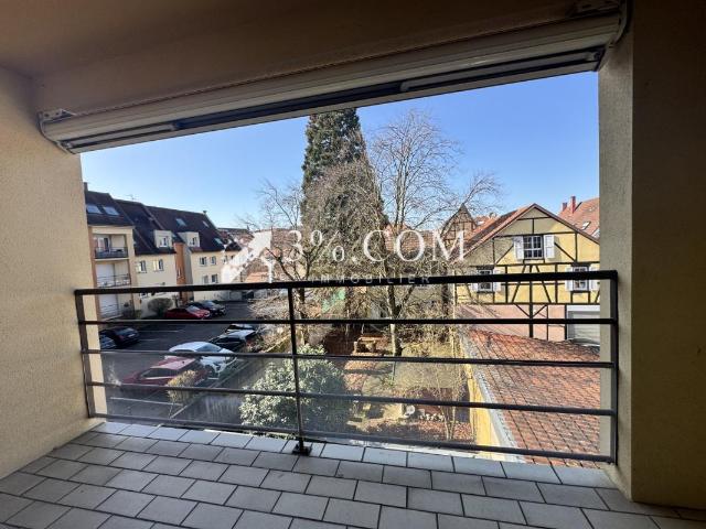 3%COM Joli appartement F3 avec balcon et parking