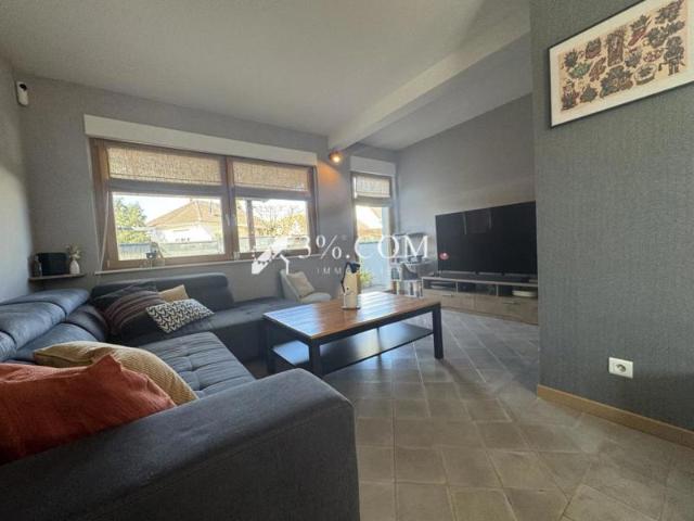 3%COM Jolie maison avec 4 chambres 3 salles de bain jard