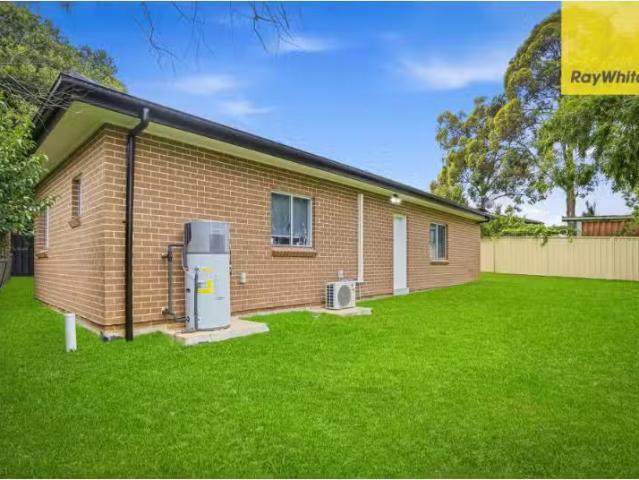 3a Dampier Place, WHALAN Apartment for rent Listed by Deby Ri.