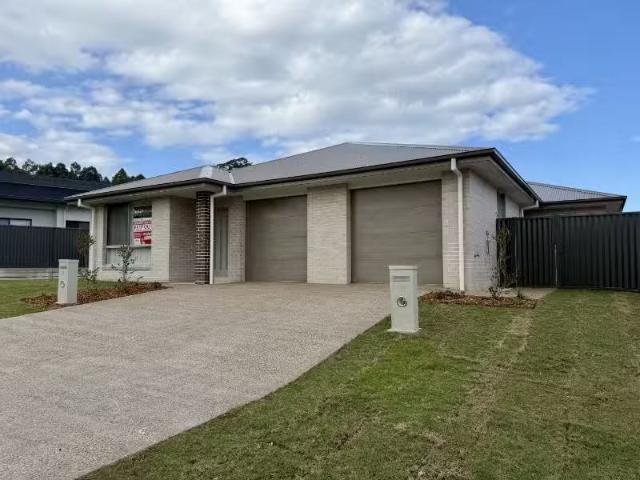 3A Dorrington Street, North Boambee Valley Apartment for rent.
