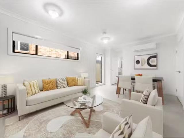 3a Elm Street, Greystanes House for rent Listed by Starr Part.