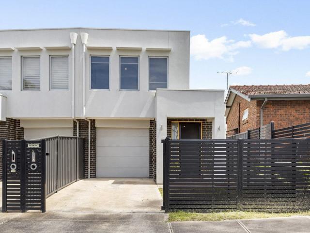 3A Penelope Avenue, Valley View SA 5093 Townhouse For Rent | Domain