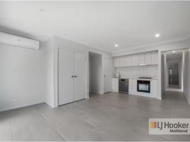 3A Rocket Way, Gillieston Heights Townhouse for rent Listed b.