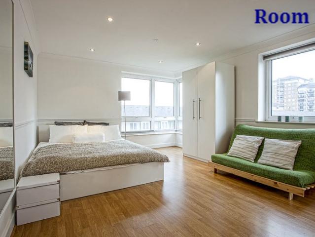 3b2b near Canary wharf from 17th Sep
