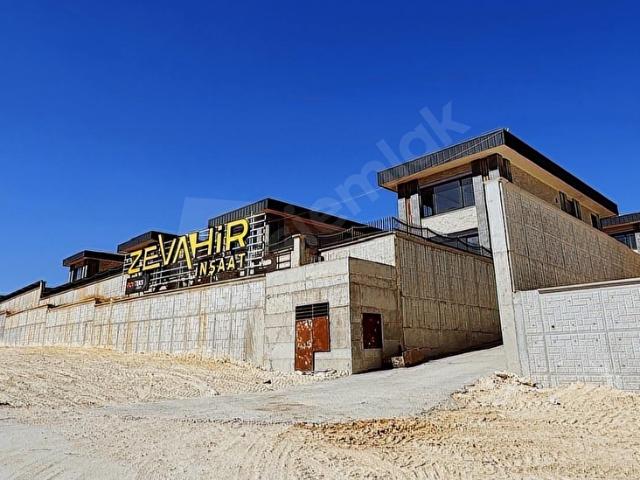 3BAY OKTAY SAĞLAMCI'DAN YAMAÇTEPE' DE 6+1 NATAMAM EŞSİZ VİLLA