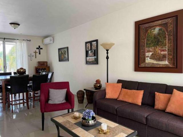 3Bd. 2Ba. w/AC House in Condominium
