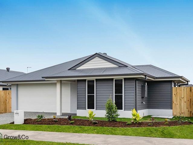 3BED HOME WITH LARGE OPEN PLAN LIVING WITH AIR CON