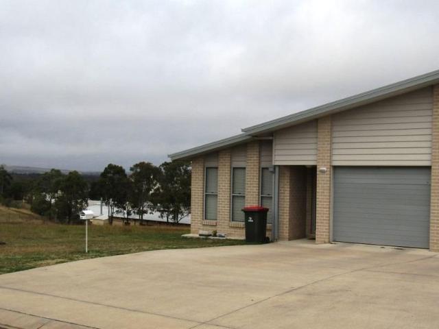 3Bed 2Bath Townhouse on Hospital Hill views to the Bunya's