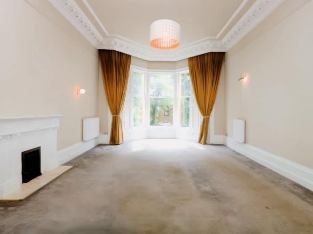 3Bedrooms, 2Bathrooms