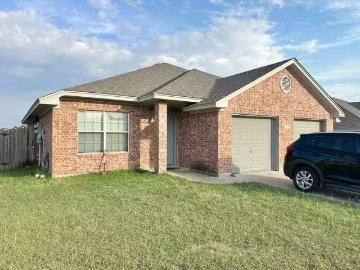 3BR/2.0BA 6411 Temora Loop