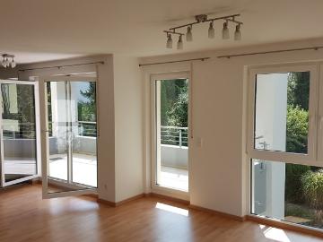 3BR, 3 min. Panzer, Beautiful modern apart. in prime location