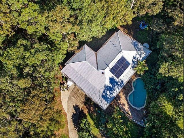 3BR 2Bath Family Home with Dual Living Potential Mudgeeraba
