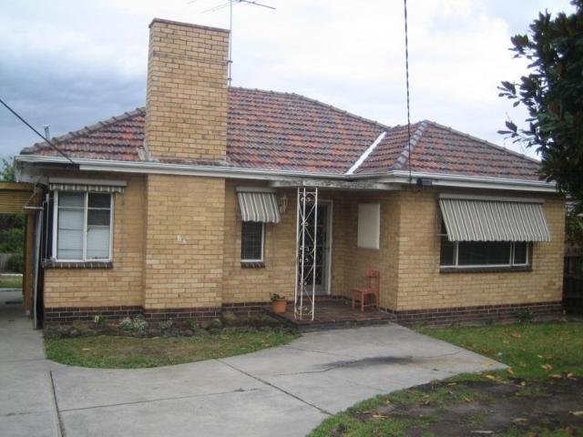 3BR HOME IN PRIME LOCATION!