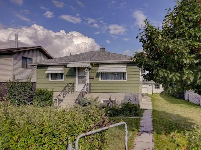 3BR Spacious Bungalow with Partially Finished Basement