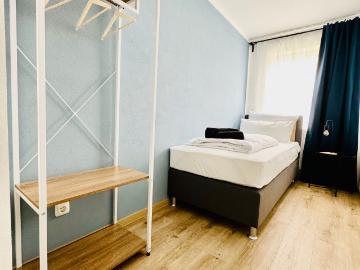 3BR stay close to Allianz Arena and Munich Airport located in Oberschleissheim