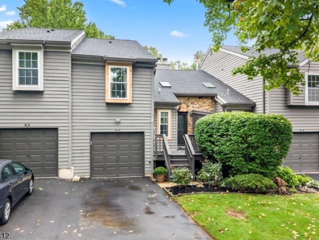 3E Brookline Ct # E