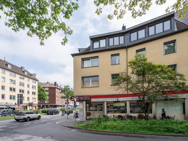 3er WG in Aachen: 100 qm, 3 Schlafzimmer, 2 Bäder, zentral | 3 room flatshare, 2 bathrooms