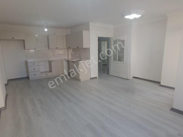 3ev Emlak'tan Toros Mh. Kenan Evren Blv. 3+1 Ferah Satılık Daire