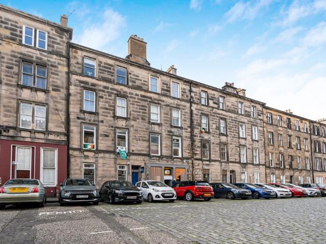 3F2 Grindlay Street, Edinburgh, Edinburgh EH3, 3 bed shared accommodation to rent, £2,200 pcm | PrimeLocation
